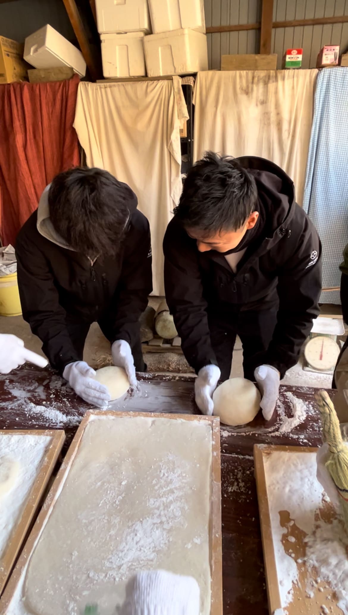 年末のお餅つきイベント。 画像