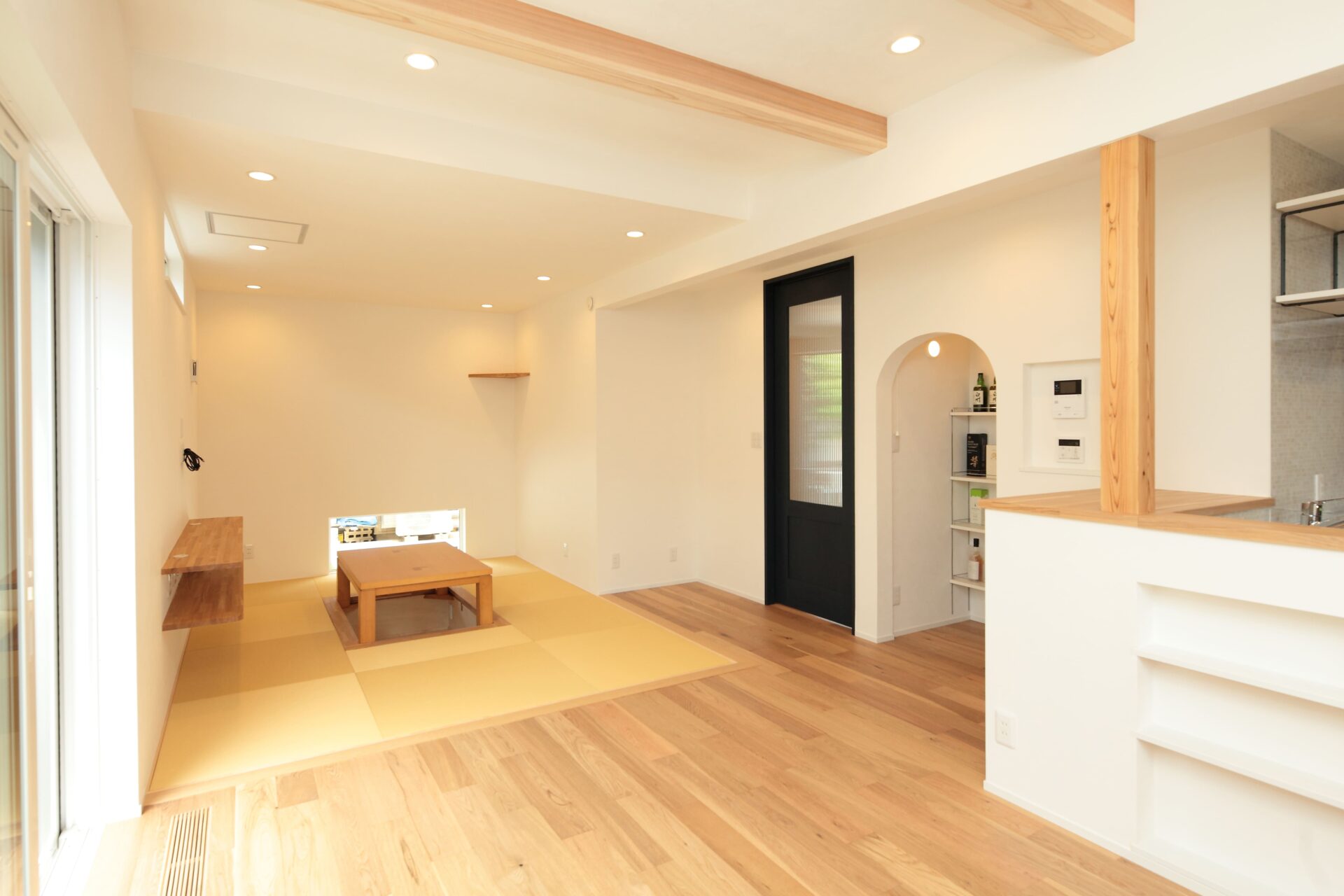 オークの北欧和モダン｜琉球畳×掘りごたつ アイキャッチ